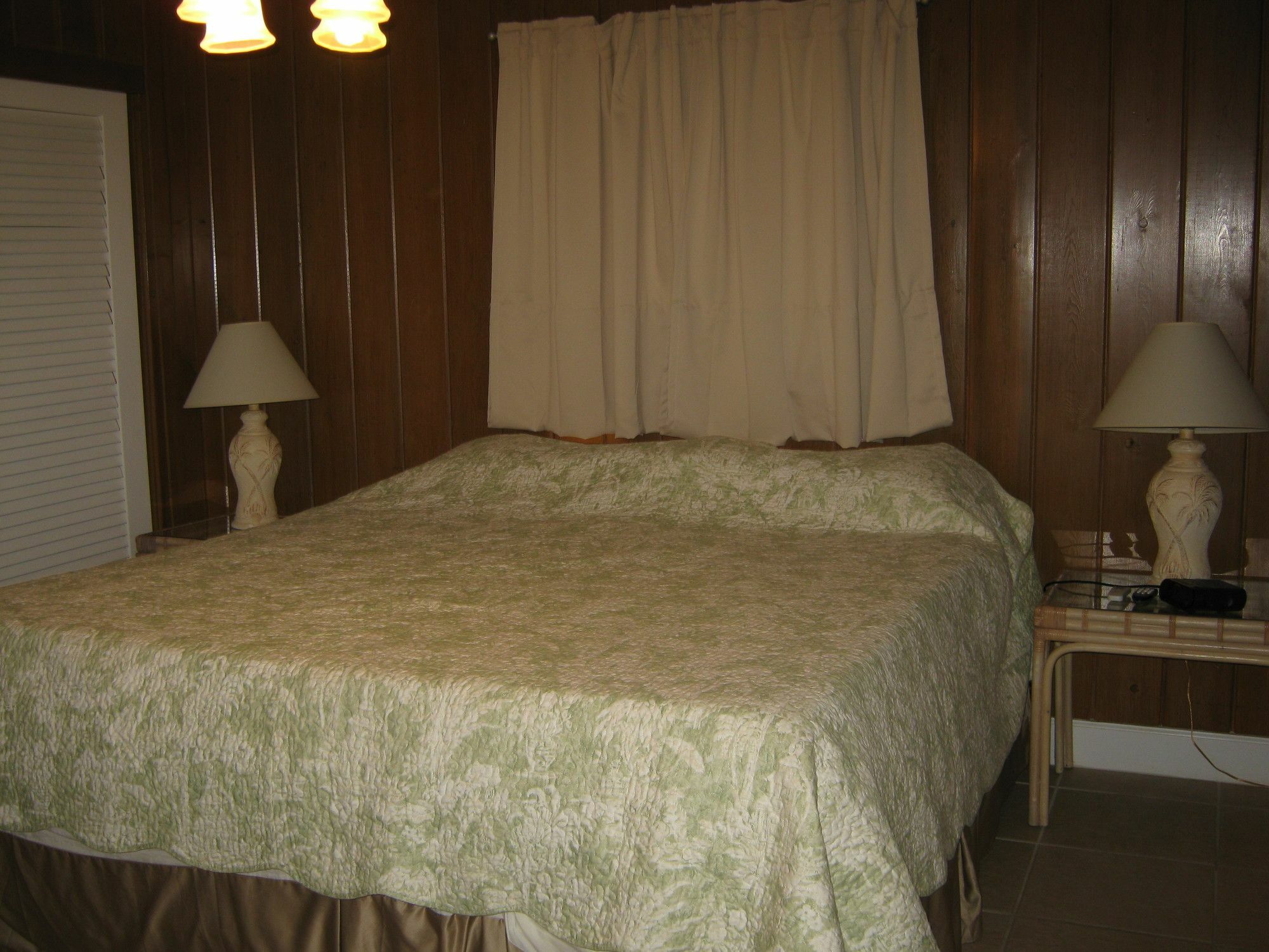 The Holiday Court Villas And Suites ฟอร์ตมายเยอร์สบีช ภายนอก รูปภาพ